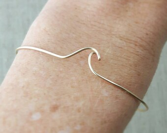 Wave Bracelet, Wave Bangle, Gold Wave, Sterling or Gold Fill, Wire Wrap Bangle, Surfer Gift, Ocean, Beach Jewelry, Beach Wedding Jewelry