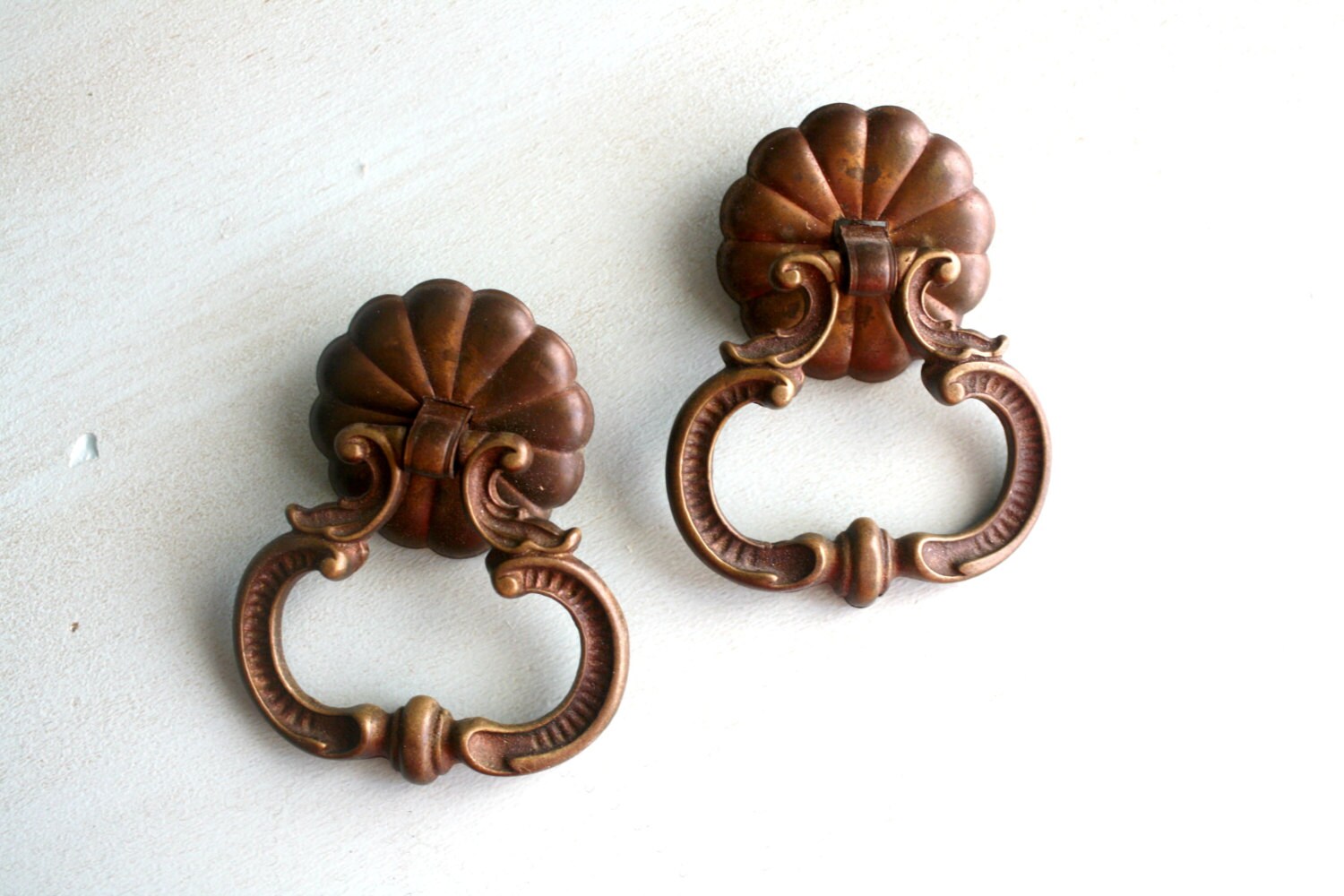 antique brass pulls and knobs