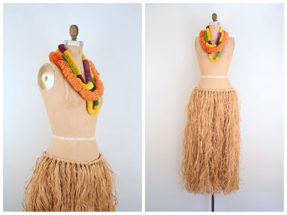 authentic 1940s hula girl ladies costume grass skirt by AgeofMint