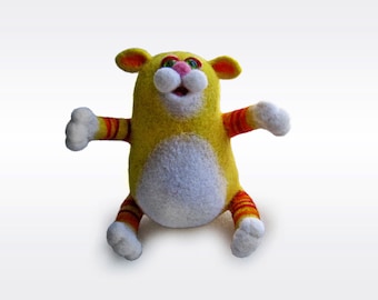 Sunny cat wants to hug you - needlefelted sculpture