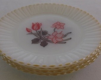 Vintage Milk Glass Dinner Plates, Milk Glass, Termocrisa Tulip, Mexico, 4 Pieces