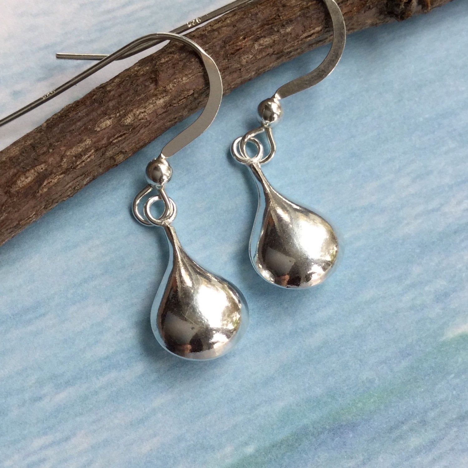 Sterling Silver Tear Drop Earrings Solid 925 Silver 4055