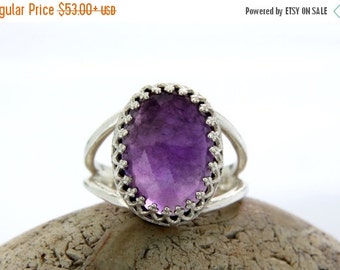 SUMMER SALE - Vintage Amethyst ring,silver ring,oval ring,prong setting ring,promise ring,birthstone ring,February birthstone