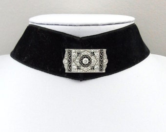 Edwardian Old European Cut Diamonds Platinum Choker Necklace Velvet Antique