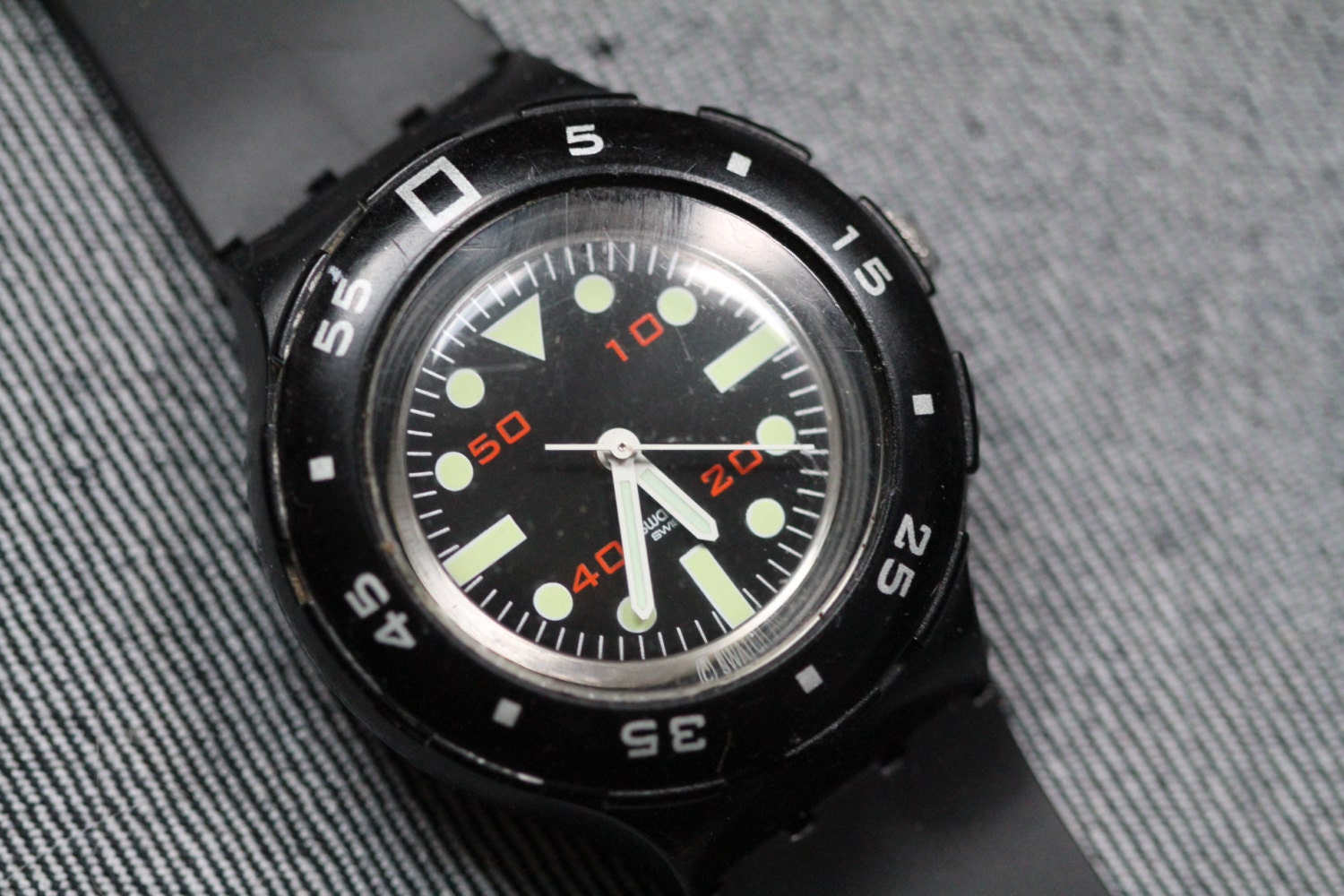 swatch divers watch