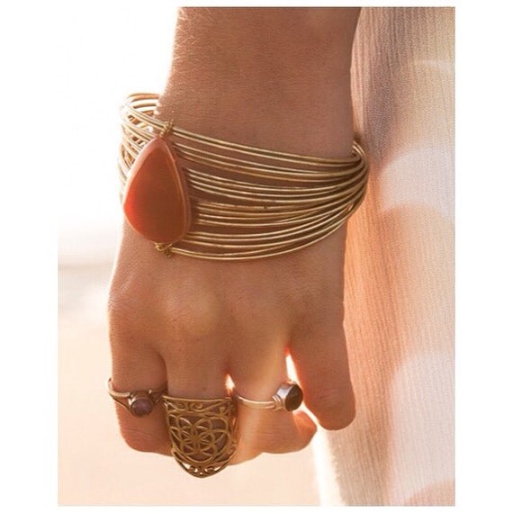 RED AGATE BRACELET- Arm Cuff- Healing crystal bracelet- Agate- Crystal Jewellery- Festival- Statement Jewelry- Chakra Bracelet- Spiritual