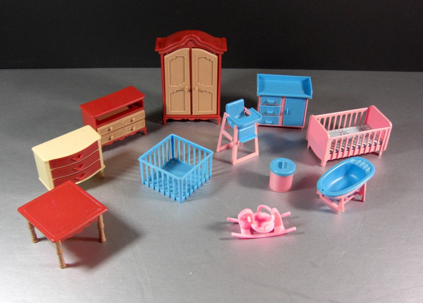 Dollhouse Furniture Lot / Jean West Germany / 11 Pieces Haute Juice