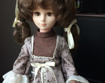 Vintage Vinyl Mattel Doll...Classic Beauty Line named Cynthia w/ tag