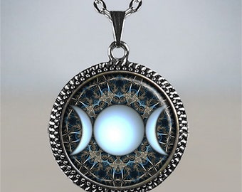 Triple Goddess necklace, moon jewelry, goddess jewelry, moon phases Wiccan jewelry pagan pendant Goddess pendant, spiritual jewelry