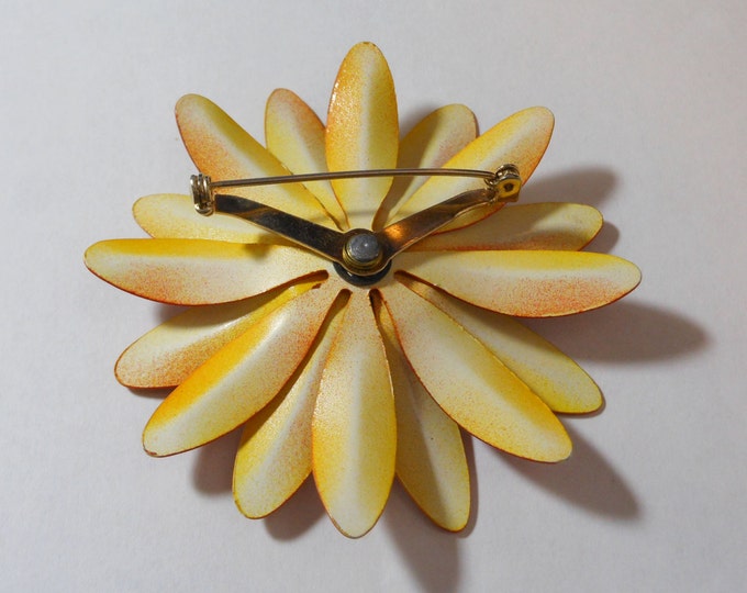 Gerbera daisy brooch pin, large mod 1960s yellow and orange enamel flower floral brooch with textured center, flower power!
