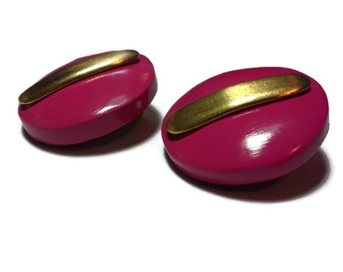 Les Bernard earrings, 1960s hot pink mod clip earrings with gold center design, geometric look, Twiggy type