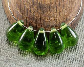Green Teardrop beads 10pc 15mm | Large green teardrops | Czech glass teardrop beads | Tear drop beads last