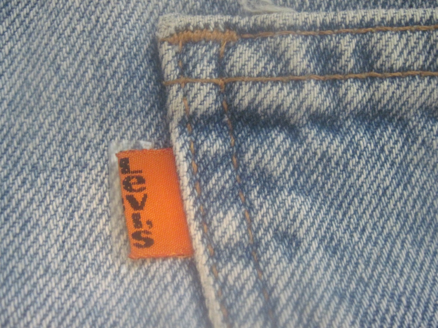 orange tab levi