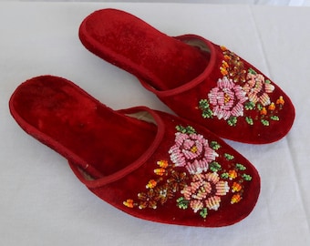 Vintage Beaded Velvet Slippers Geisha Mules Made in China