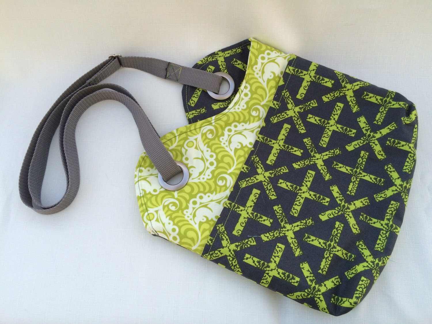 Two Tone Sling Bag green/gray by Dagittbags on Etsy