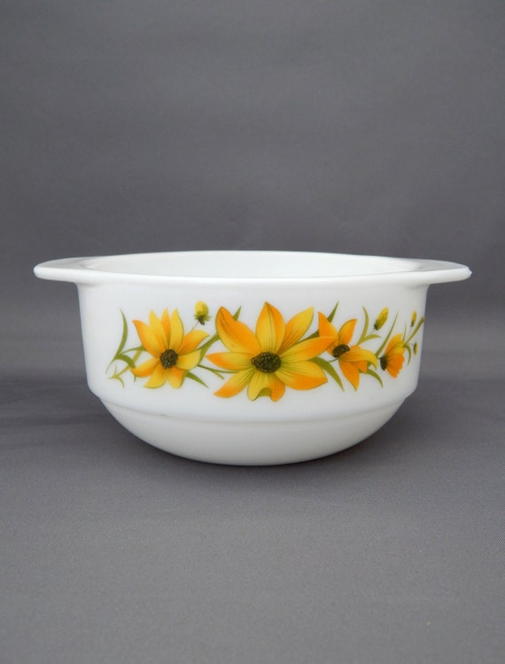 Items similar to Vintage PYREX England Bowls Yellow Flowers Rare
