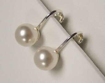 Pearl Clip On Earrings WHITE pearl clip on earrings 8mm Pearl Clip-on Earrings SWAROVSKI elements Pearl, SILVER plated, pearl clip ons, New