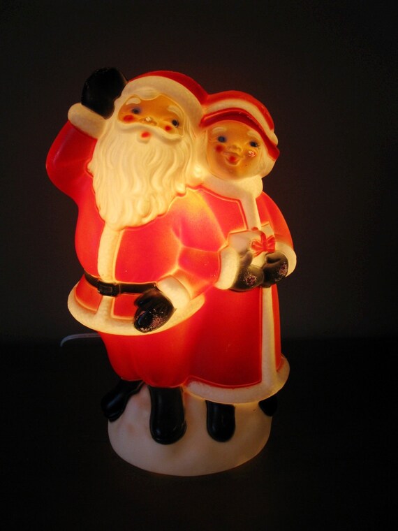 1978 Santa and Mrs Claus BLOW MOLD lighted Empire Plastics