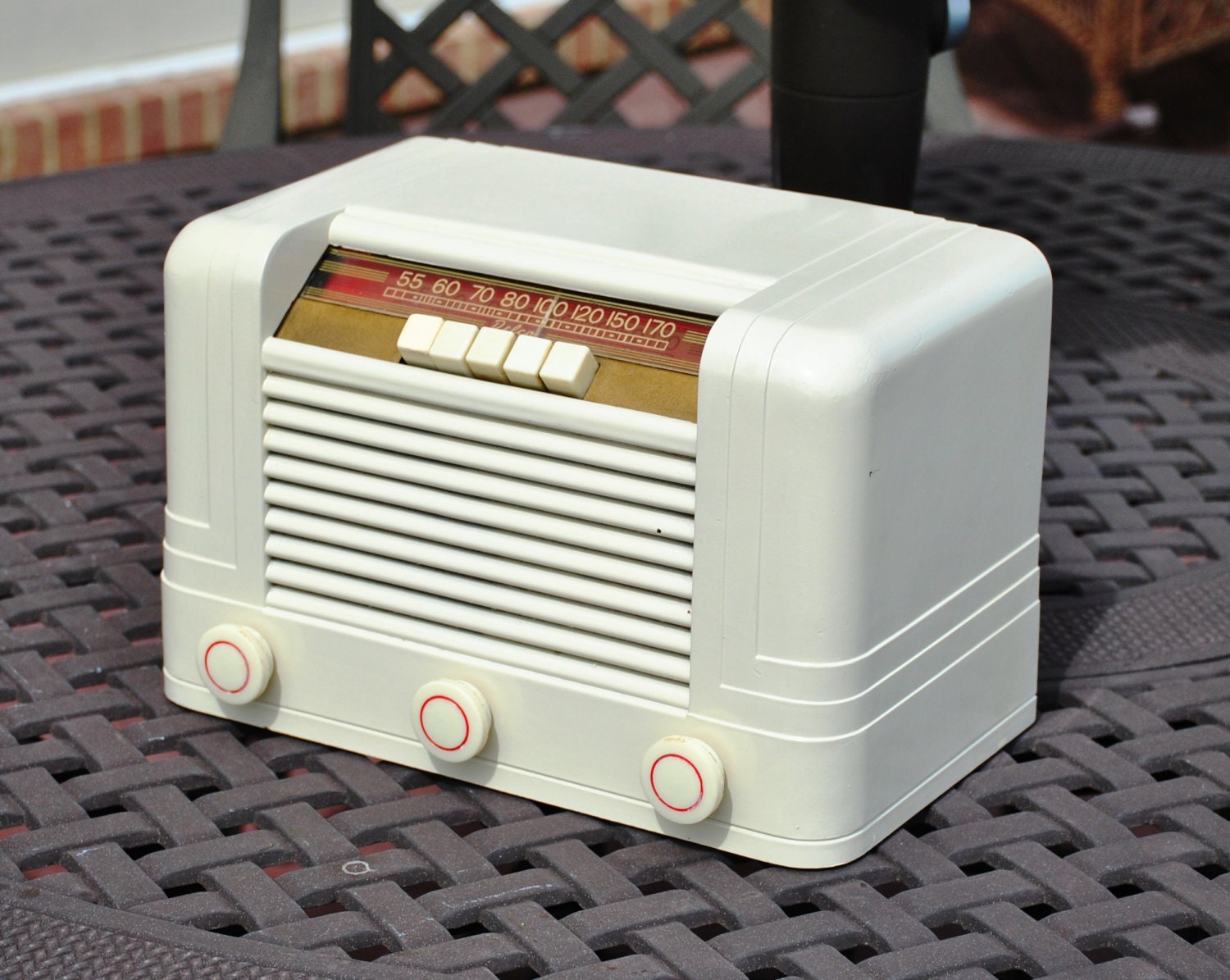 Antique 1946 Delco AM Radio Model R1236 by RobsAntiqueRadios