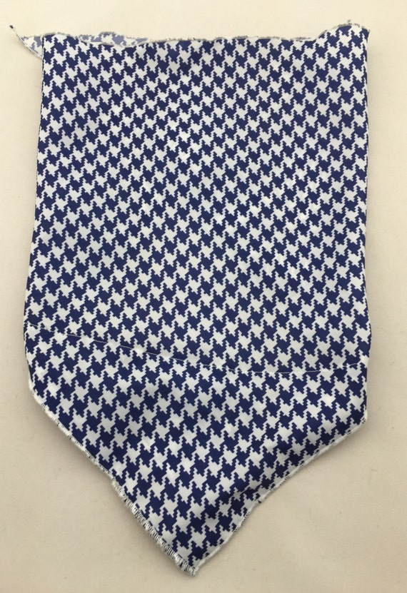 Blue Buffalo: Hidden Pocket Bandana w/ Navy Blue Buffalo Checkers/Houndstooth Print Lightweight
