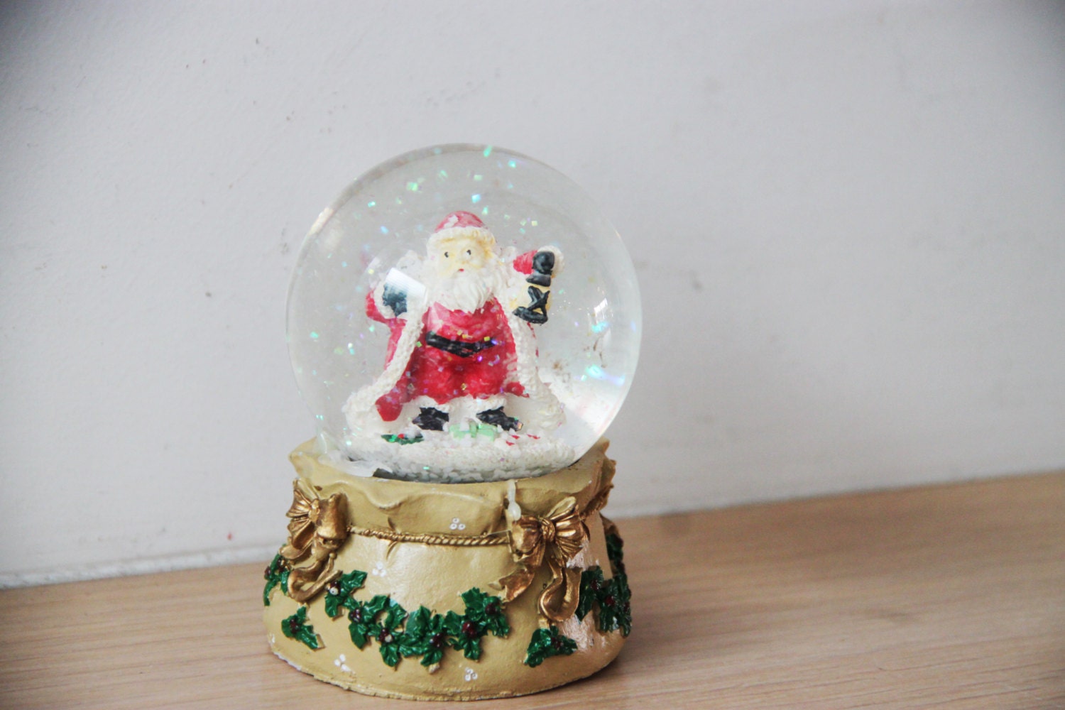 vintage snow globe santa snowglobe with christmas by vintage snow globe santa snowglobe with christmas by