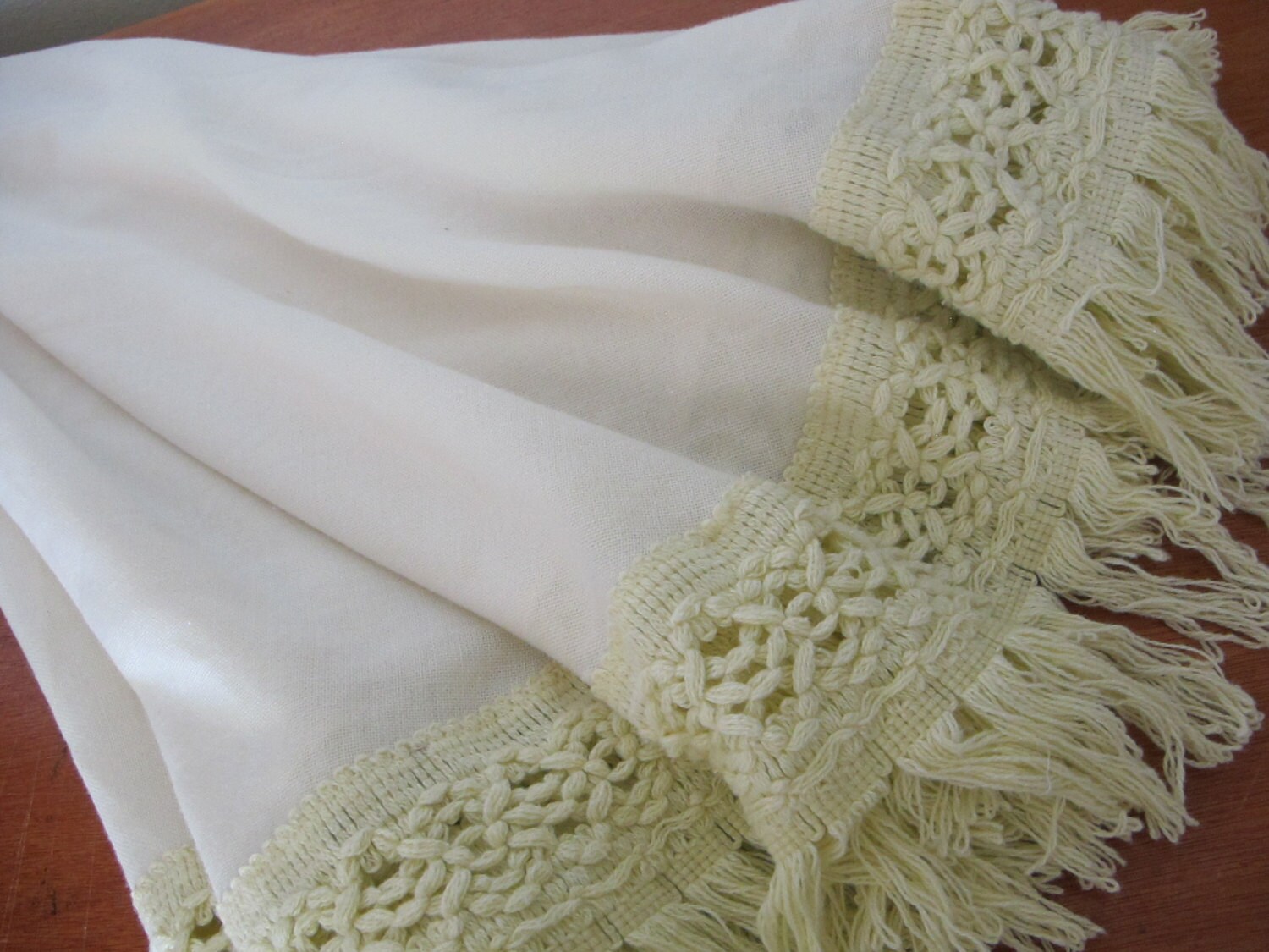 Mid Century Round Fringe Tablecloth White Tablecloth Woven