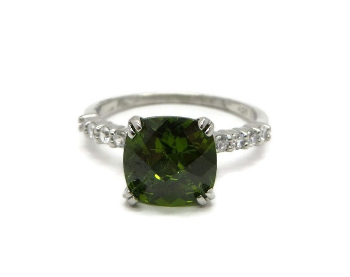 Peridot and CZ Ring, Vintage Sterling Silver Faceted Green Peridot Ring, Engagement Ring, Size 7