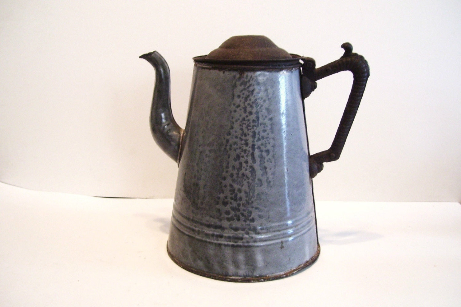 Vintage Graniteware Agate Large Coffee Pot with Cast Iron