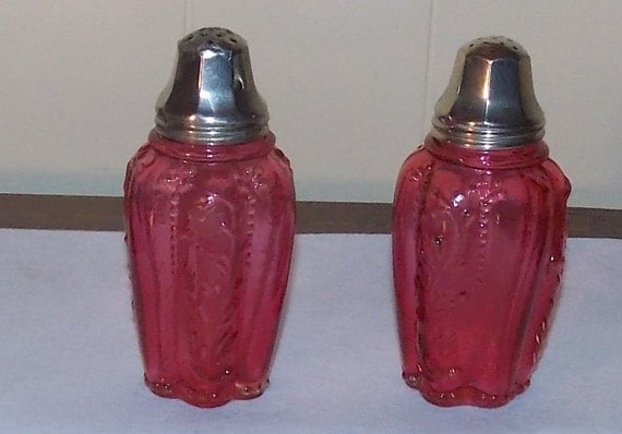 Cranberry Panelled Sprig pattern Salt and Pepper