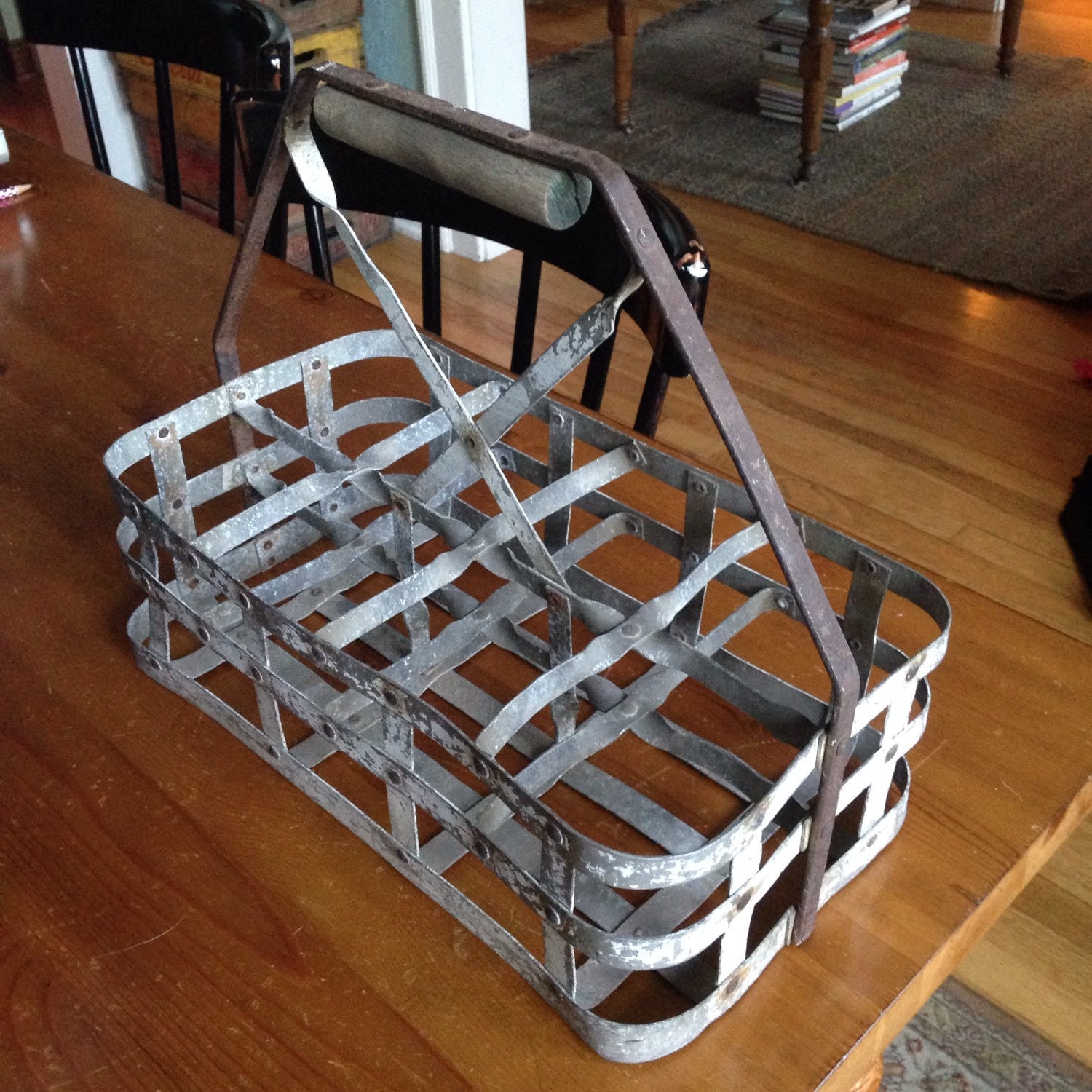 carrier bottle vintage Carrier Metal Quart Carrier Milk 8 by Vintage RevivalCLE Bottle carrier bottle vintage Carrier Metal Quart Carrier Milk 8 by Vintage RevivalCLE Bottle