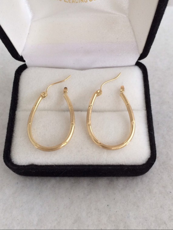 Stunning 14K Gold 585 Hoop Tubolar Earrings Diamond Cut
