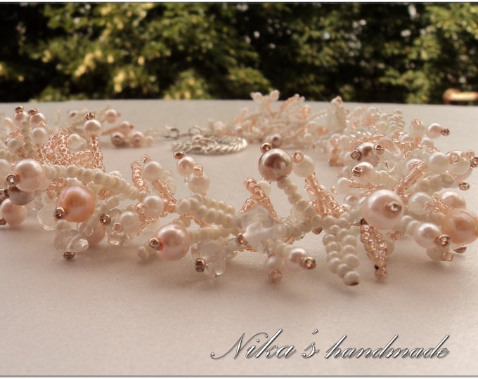 Sea inspired white beaded necklace with natural pink river pearls, czech crystal and Czech beads, seed bead necklace, jewelry gift idea