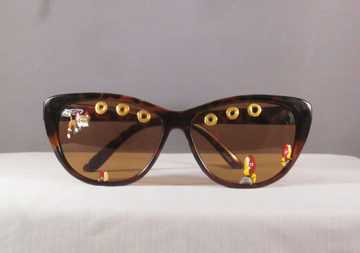 sonic sunglasses toy