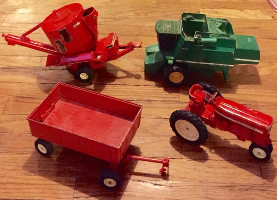 4 Pc. Vintage Ertl 1/16 Scale Die Cast Metal Farm by KalicoVintage