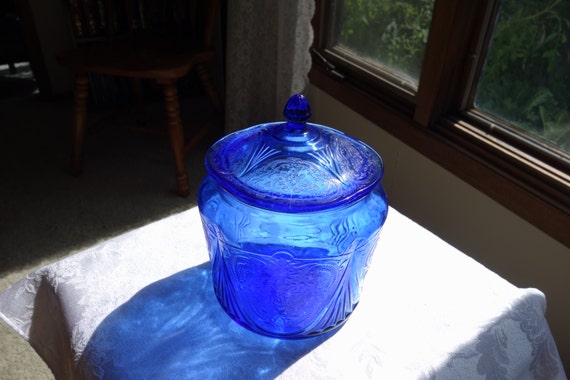 Hazel Atlas Royal Lace Cobalt Blue Cookie Jar