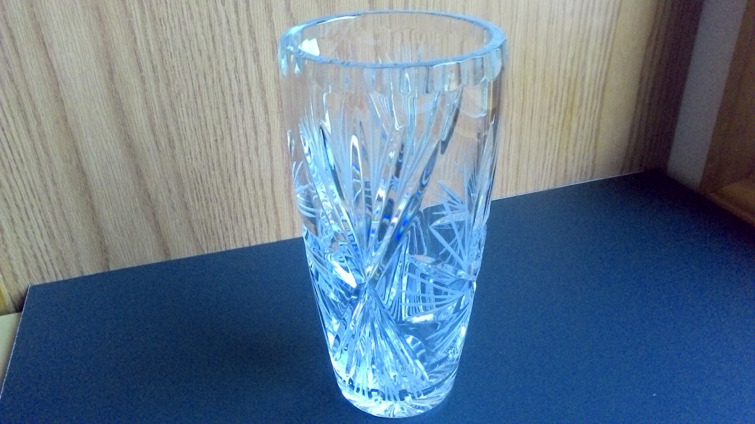 Vintage Violetta Cut 24 Lead Crystal Vase 8 Tall