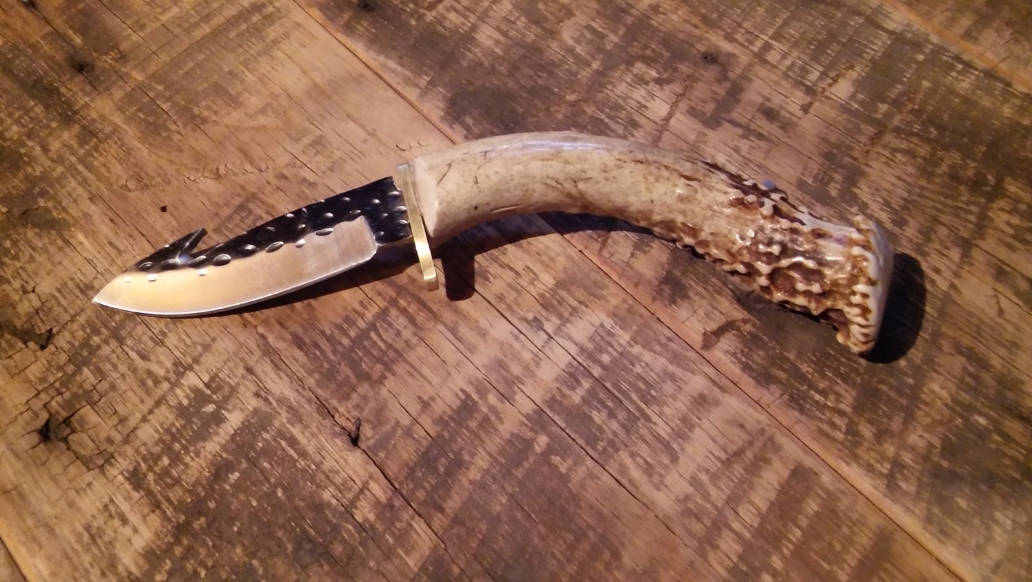 Antler Handle Hunting Knife w/ Gut-Hook