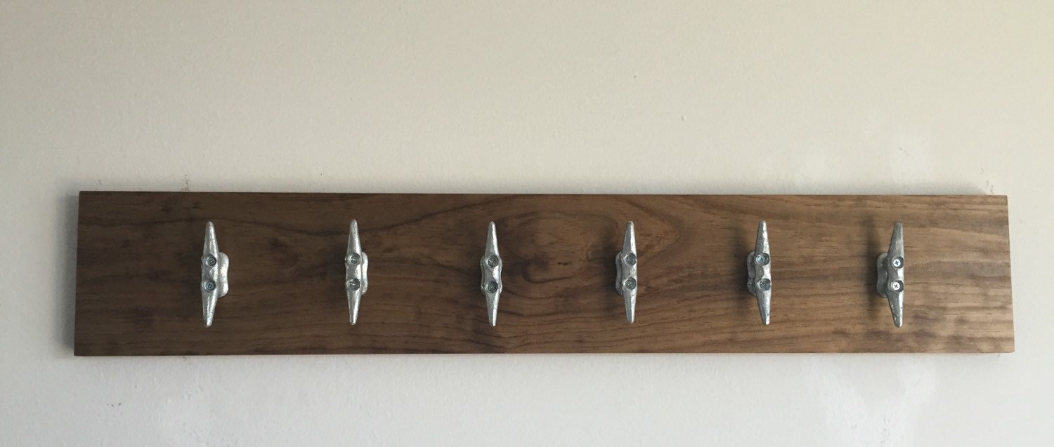 Nautical coat rack with 6 cleats