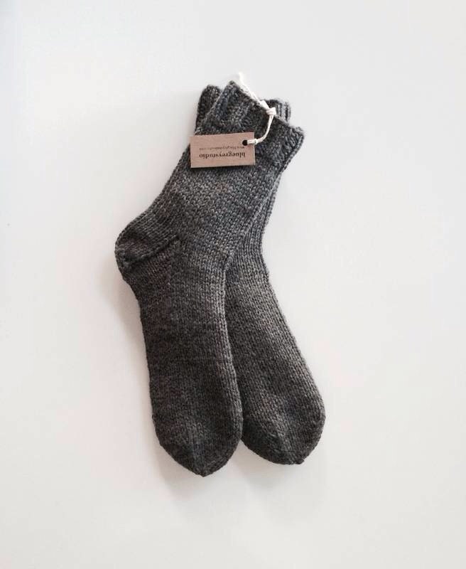 Men's Wool Socks in Grey Reinforced Heel Socks for Him