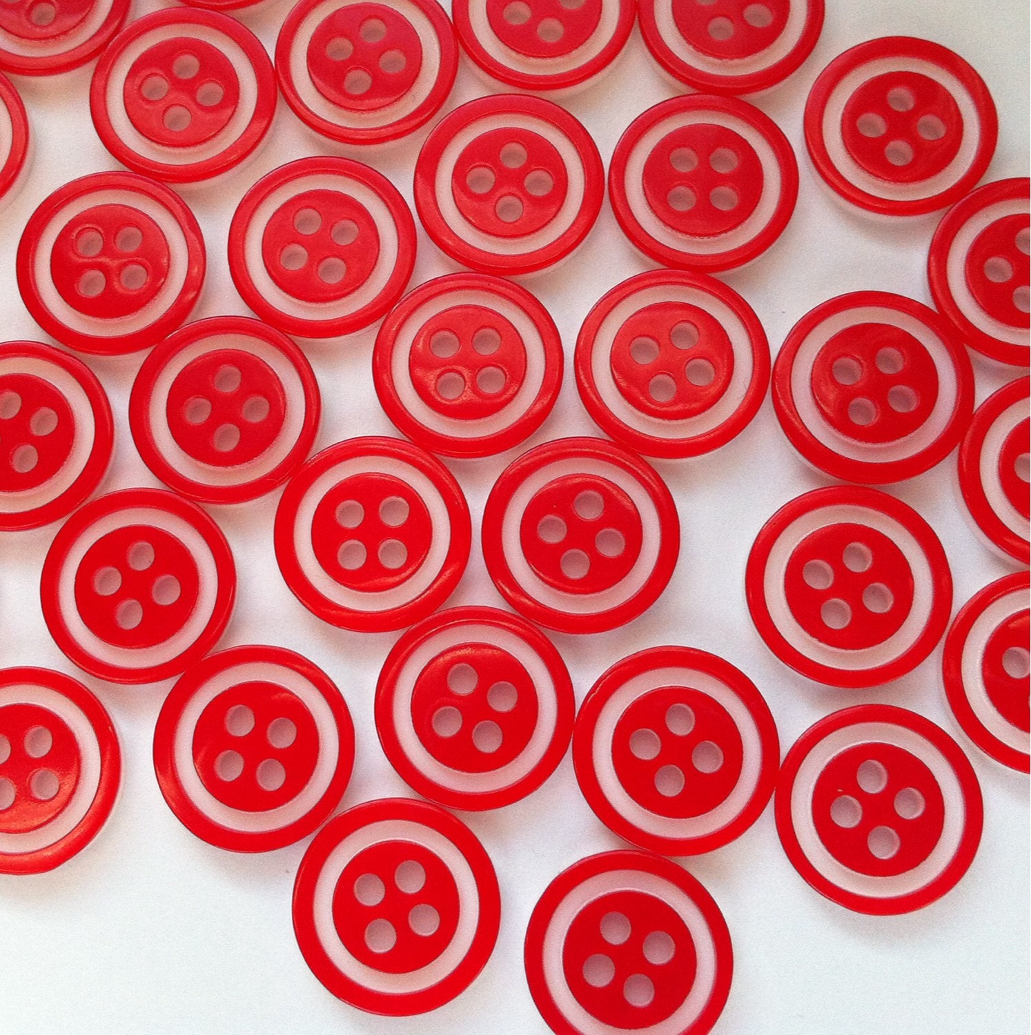 50 Plastic Buttons 1/2