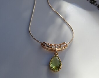 Necklace in 585 goldfilled with sparkling crystal glass pendant, Spring Green!
