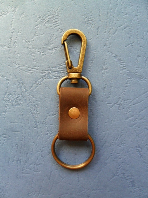 Minimalist key fob Crazy Horse leather Brown by PechaLeather
