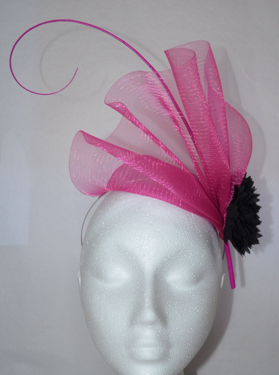 Pink fascinator. Pink and black fascinator. by jaracedesigns