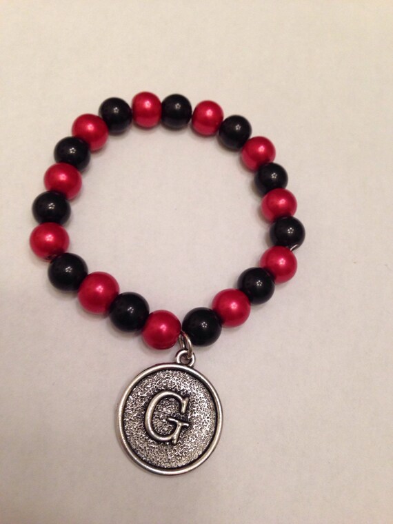 Items similar to UGA pearl beaded bracelet on Etsy