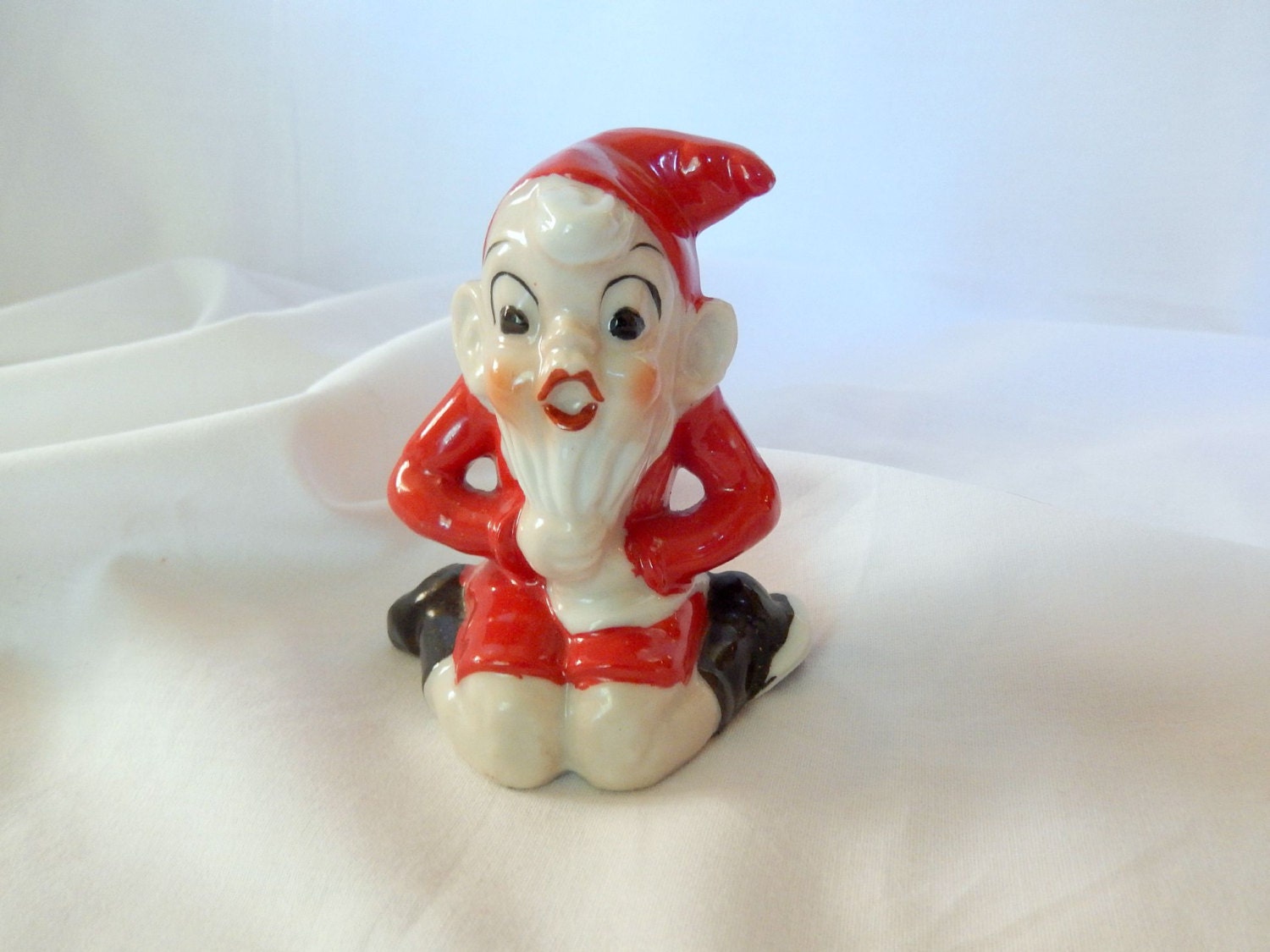 vintage gnome figurine Japan ceramic 3 gnome with very