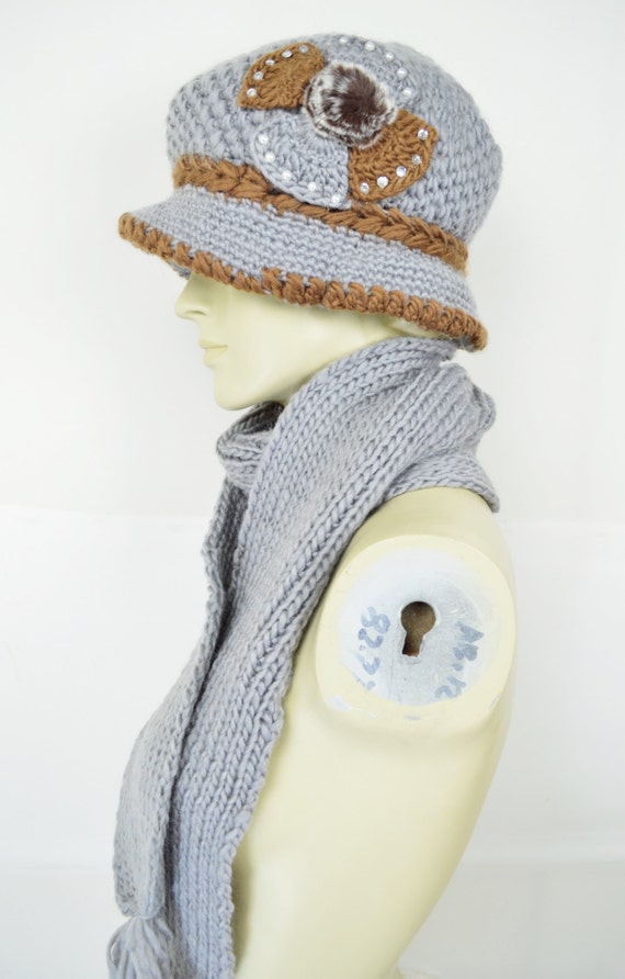 grey bow decal knit cloche hat scarf set grey bow decal knit cloche hat scarf set