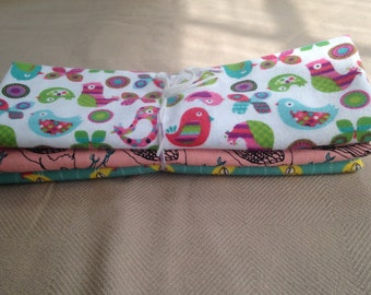 Items similar to Nursing Cover and Burp Cloth Set - A New Leaf Print on ...