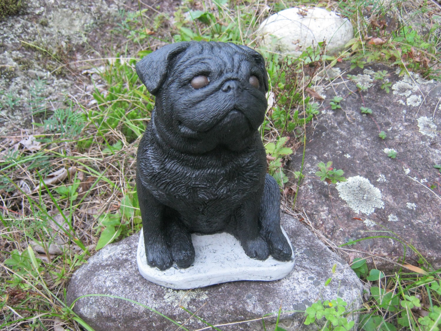 chinese pug statue