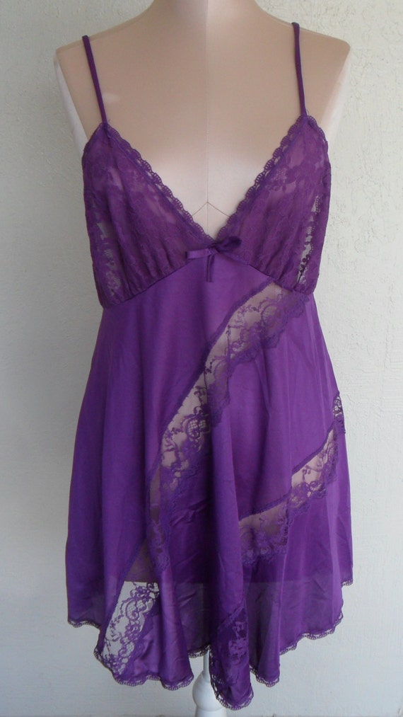 Vintage Nightgown Baby Doll Purple Lace Nylon Lady Cameo