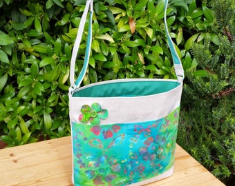 REDUCED! Sturdy Shoulder Bag with Pocket in Green/blue/red, flower, zipped inner pocket, adjustable cross-body strap